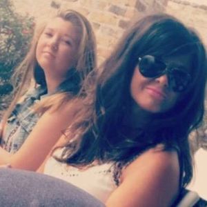 Meet your Posher, April